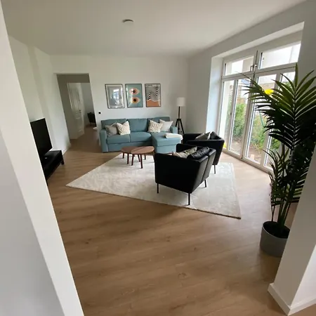 Boardinghaus Bergstrasse 24 Eg *